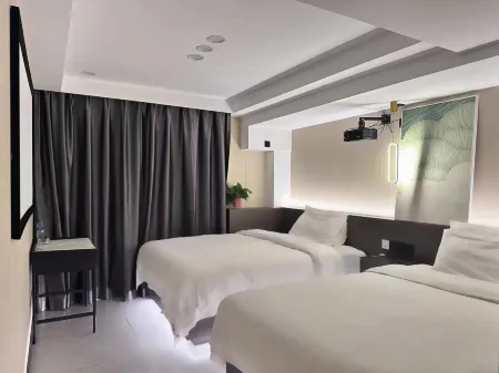 Xinxuyang Express Hotel (Xinmin Agricultural Machinery Company Yiwu Shop) Отели рядом с достопримечательностью «Shimin Square»