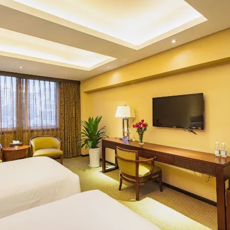 Chongqing Plaza Hotel Отели рядом с достопримечательностью «Музей Три ущелья»