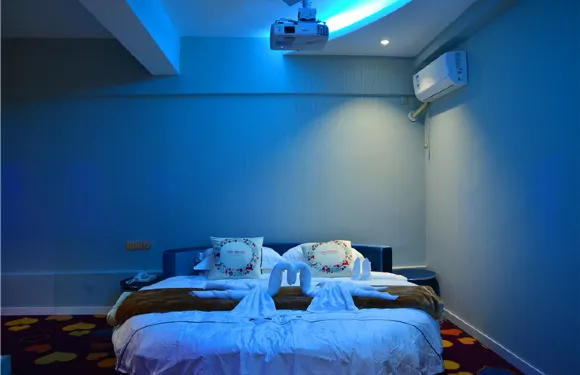 箇舊雲上印象主題酒店