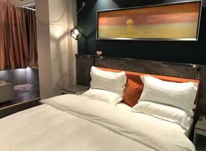 A-VIP Boutique Hotel