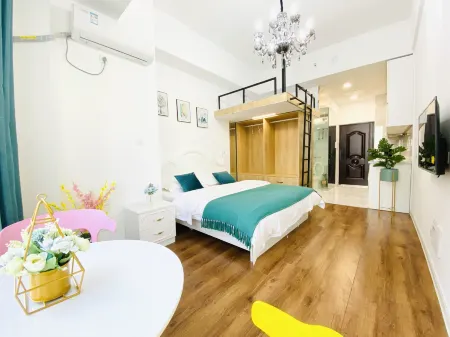 Xiangyu Qingxin Boutique Apartment (Changchun Yucheng Huayi Square Branch) Отели рядом с достопримечательностью «Changchun Workers Gymnasium»