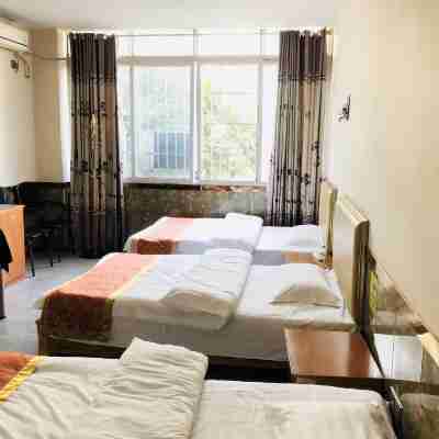 Pengxi Renhe Business Hotel Rooms