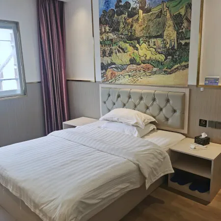 Donglan Xinhua Hotel