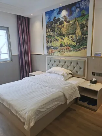 Donglan Xinhua Hotel