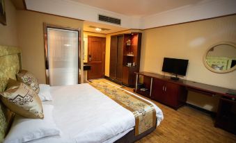 Yulong Hotel