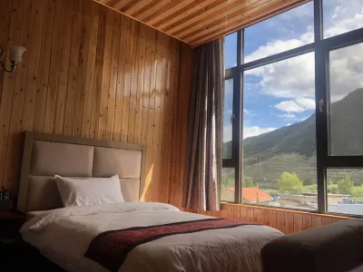 Daolu Fuju B&B Hotels near Zunsheng White Tower