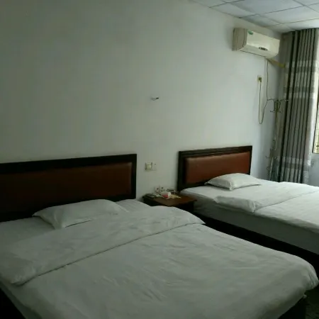 Pingjiang Zhongxing Hotel