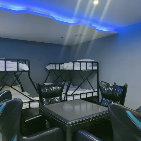 Jishui Zeus E-sports Homestay