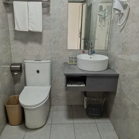 Linwu Jiahua Hotel