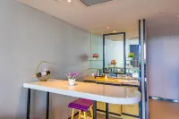 Lavande Hotel (Kunshan High-speed Railway South Station Yushan Square Metro Station) - Parkplatz