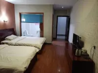 Yangzhou Runfeng Hotel