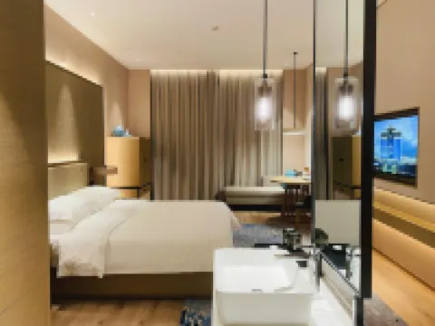 Guangzhou Peace Hotel Hotels in Guangshan