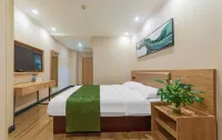 GreenTree Inn (Xi'an Big Wild Goose Pagoda, Shaanxi History Museum, Xiaozhai Metro Station) Отели в г. Сиань