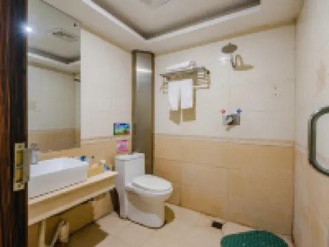 Xindongfang Hotel Hotels in Runan