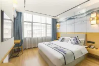 Yunqi Light Residence Hotel (Guangfeng Yuetu Plaza Branch)
