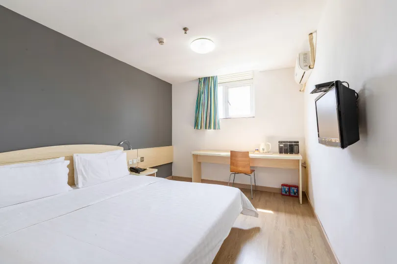 Jiatai Business Hotel (Shenzhen Pinghu China South City)