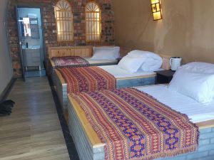 Maorong CaveHouse