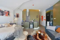 Ningbo Dingdong Apartment (Tianyi Square) - Condos