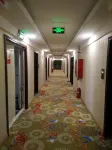 Holiday Inn Burqin Jinpin (Four Seasons Food Street) - خدمة نقل من وإلى المطار