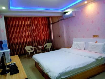 Lingbao Enguang Business Hotel