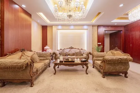 Kaiyuan Hot Spring Resort Отели рядом с достопримечательностью «Dezhou Zoological and Botanical Garden»