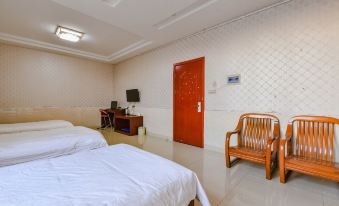 Luoshan Junyan Business Hotel