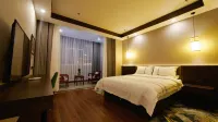 Quanpan Yaju Hotel (Qiannan Zhisheng Tangquan Building 5)