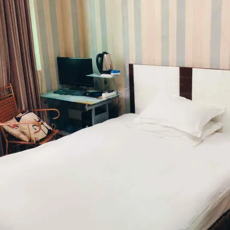 Wenxian Haolaiwu Hotel