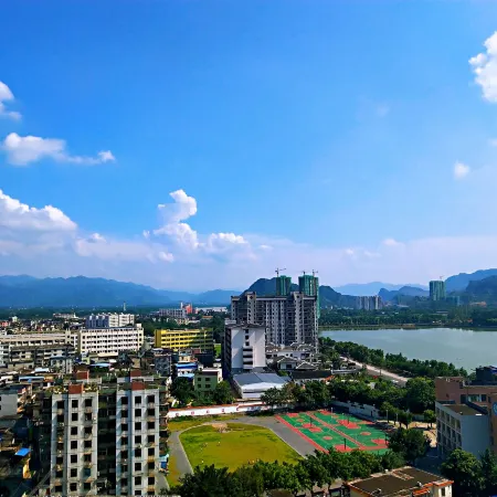 MONARCH HOTEL