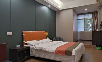 Yinji Hotel (The First Affiliated Hospital of Guangxi University of Traditional Chinese Medicine)