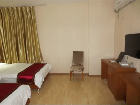 Longchang Yage Hotel