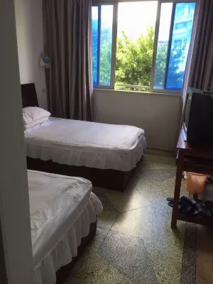 Ryan Huaxia Hotel - Inns