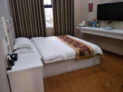 Golden Sunshine Hotel 쑹타오 호텔