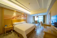 Vienna International Hotel (Xiangtan Centeral Store) - parking