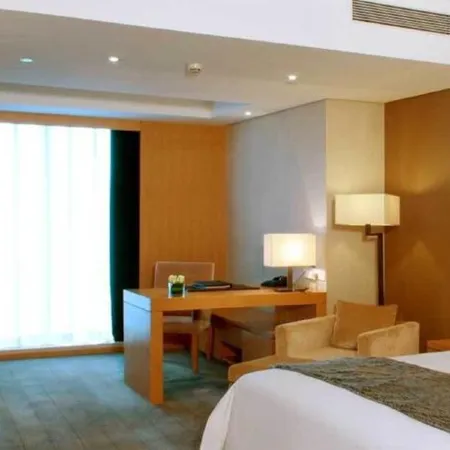 Tianfeng International Hotel Отели рядом с достопримечательностью «Теси»