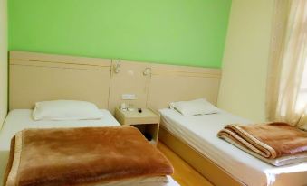 Tonghai Hongfu Hotel