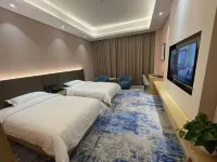 Holiday Inn Dingsheng Hotels in Qian'an