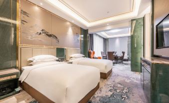 Golden Phoenix Hotel