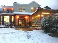 Xuancheng Gold Medal Mountain Residence Hotels near White Cloud Cave