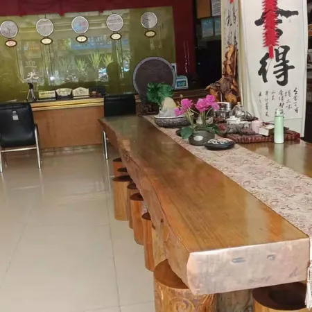 Shiji Jinyuan Business Hotel