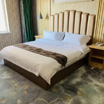 Harbin Xihua Hotel Отели рядом с достопримечательностью «Jintaizu Mausoleum»