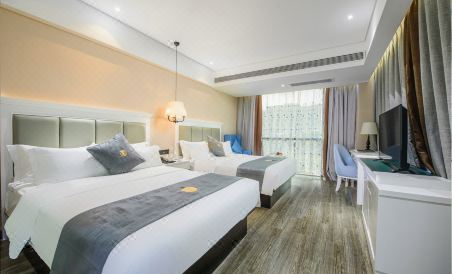 Moon Lake Hotel (Bose High Speed Railway Station) - Housity