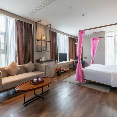 Elong R.YUN Hotel (Zhangshu Fortune Times Plaza)
