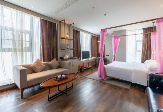 이롱 R.윤 호텔 이미지