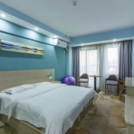 Youcheng Apartment (South Gate of Central China Normal University Mafangshan Subway Station)