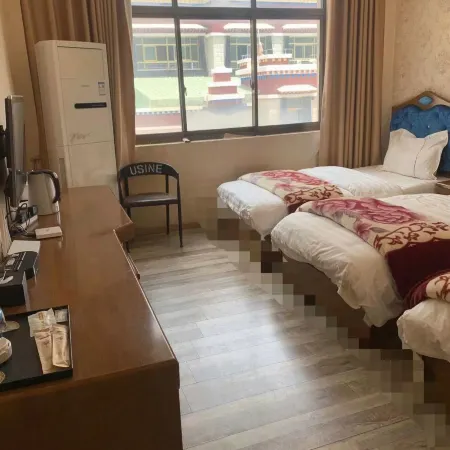 Zhonghcuan Business Hotel