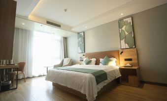 GreenTree Inn(Yingbin East Road high speed railway station passenger transport center store)