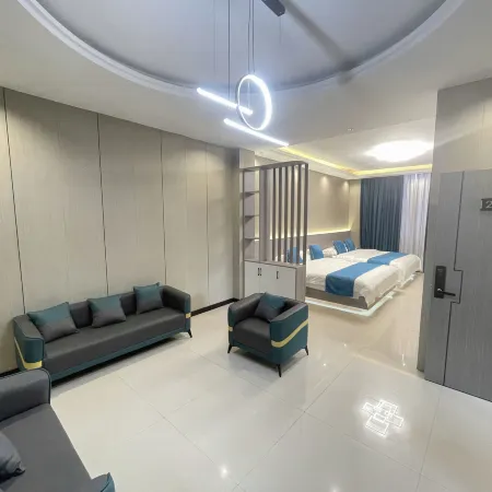 Xinye Jingyuan Hotel (Xinye Bus Station Branch)