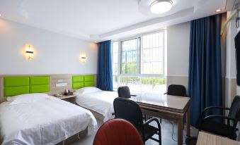 Chaoman Fashion Hotel (Yilonghu Jiayuan Branch)