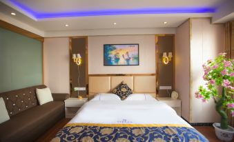 Junhao Business Hotel (Guang'an South Railway Station)